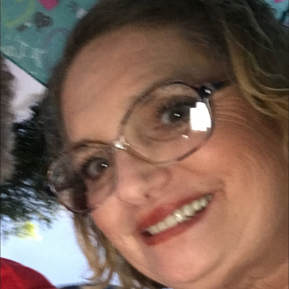 Meet your Posher, Teresa